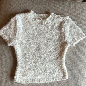 SKIMS cozy knit fuzzy pajama top S/M white